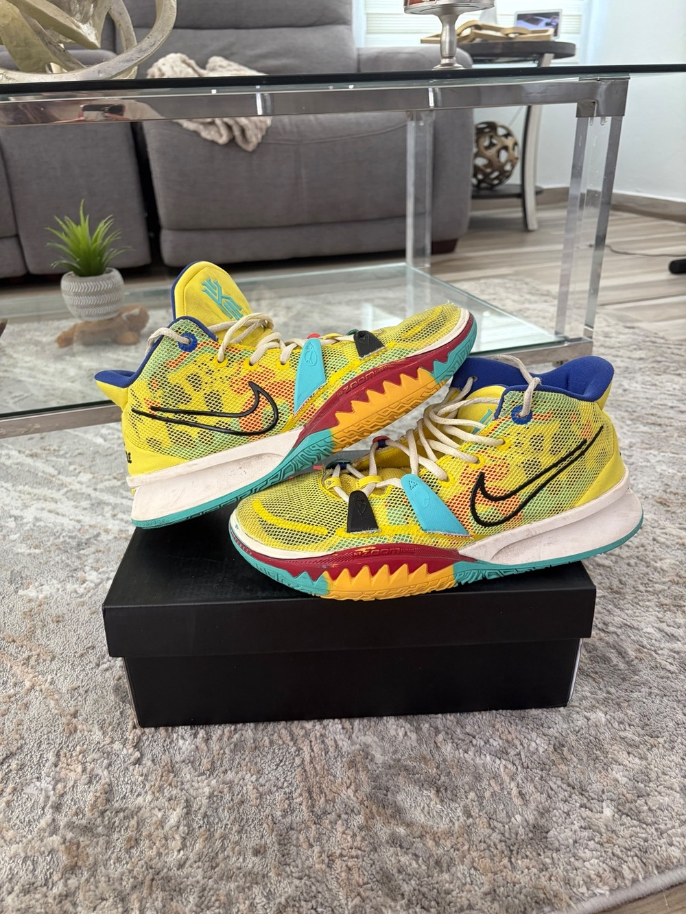 Nike kyrie 7 1 world 1 people with box